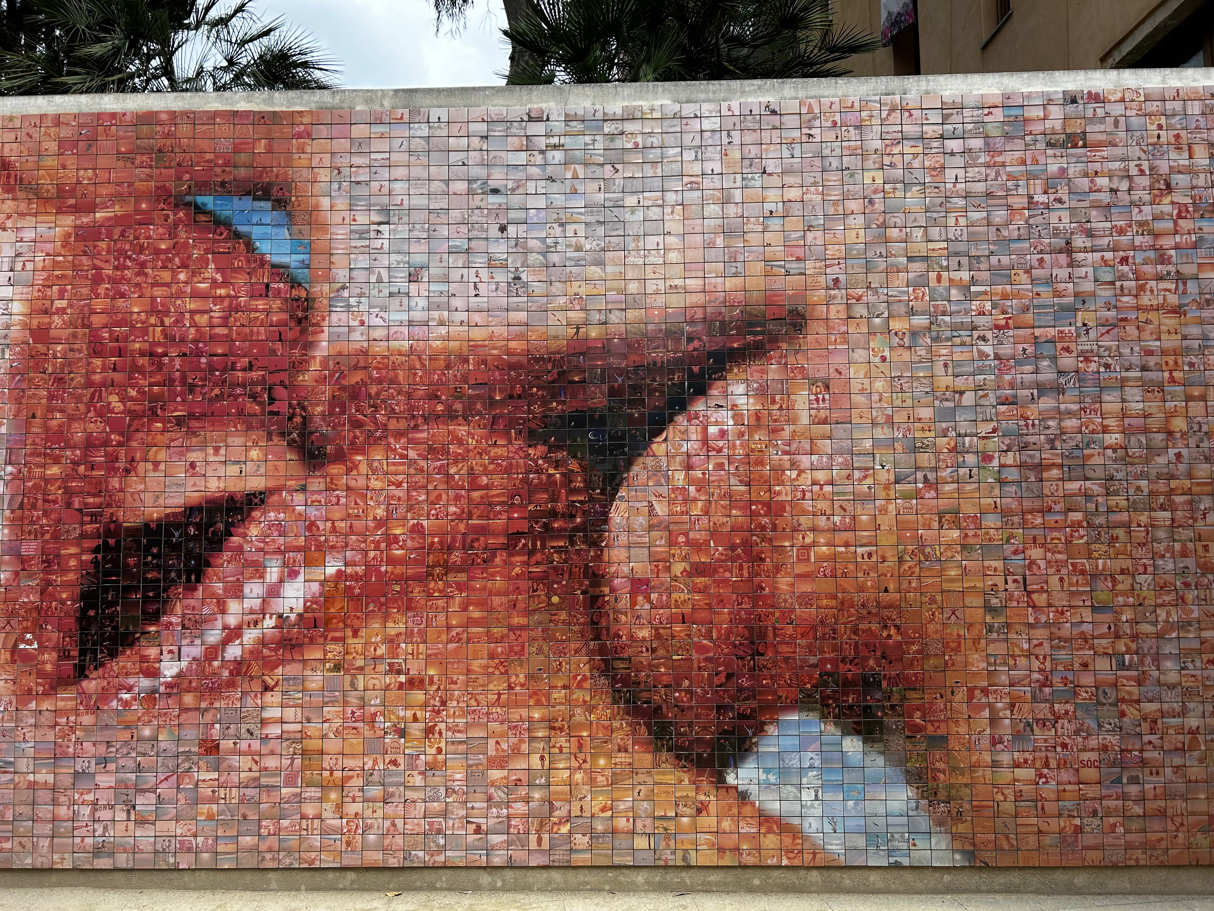 Class Trip Barcelona Street Art Tour — small teams exploring MACBA surroundings with the app