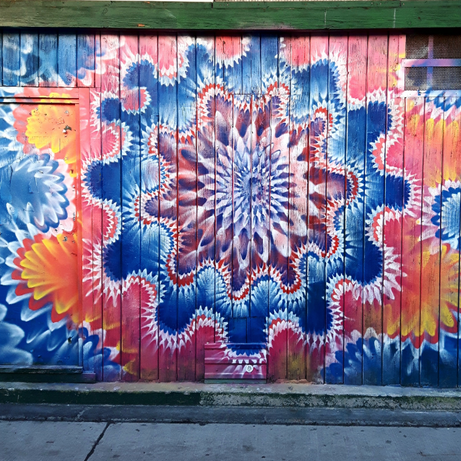 Vienna Team Building Street Art Walk — participants checking the live leaderboard