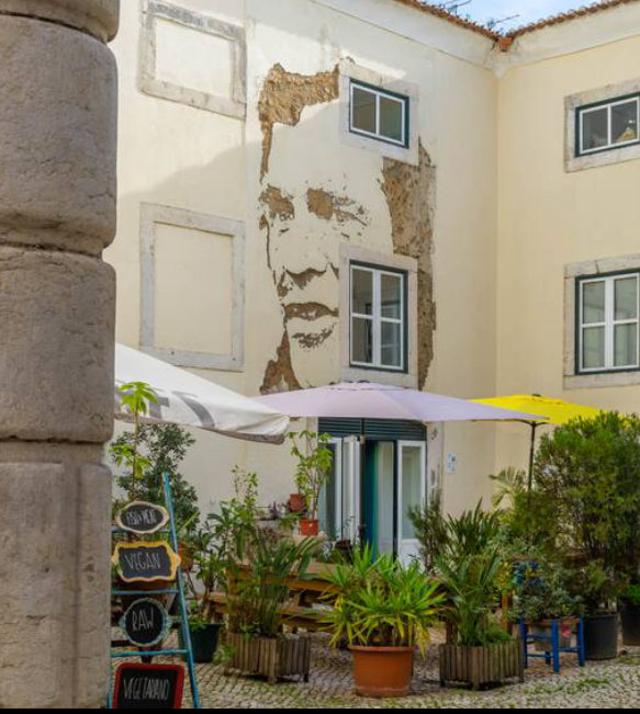 Lisbon Team Building Street Art Walk – explore murals by Vhils in the Cais do Sodré.