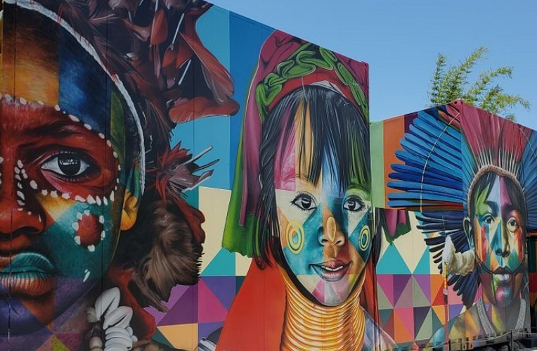 Miami Team Building Street Art Walk — colleagues exploring NW 2nd Avenue with the app