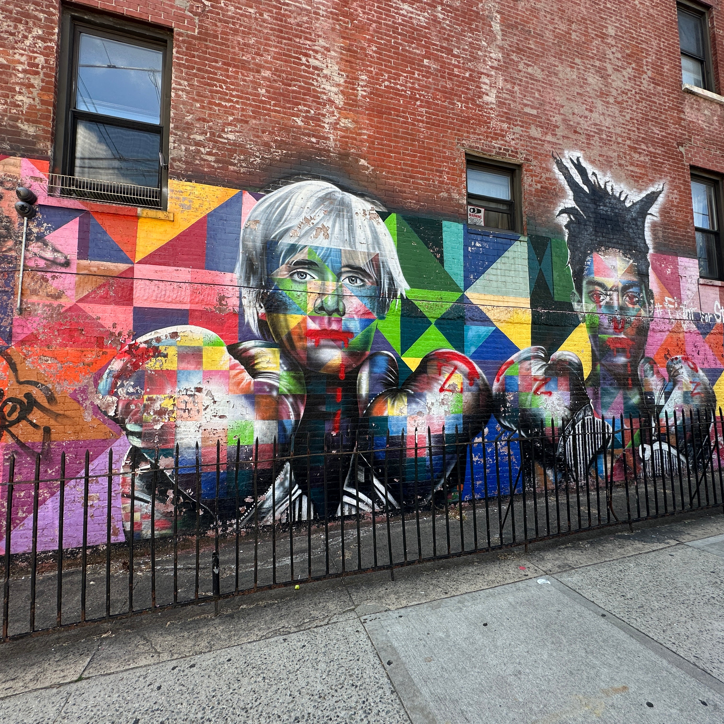 Street Art Tour New York – colorful mural in Williamsburg with Basquiat and Warhol artwork
